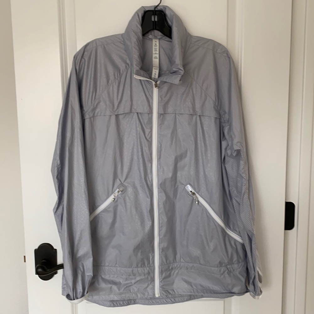 Lululemon women’s jacket